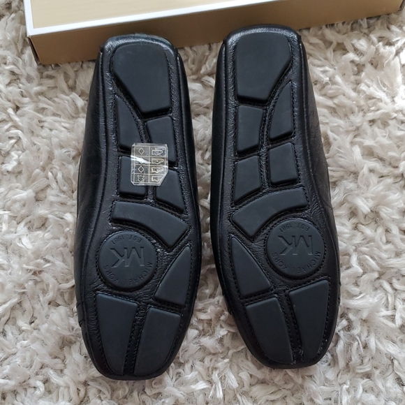 Re-listed: Michael Kors black and gold flats - Picture 3 of 8